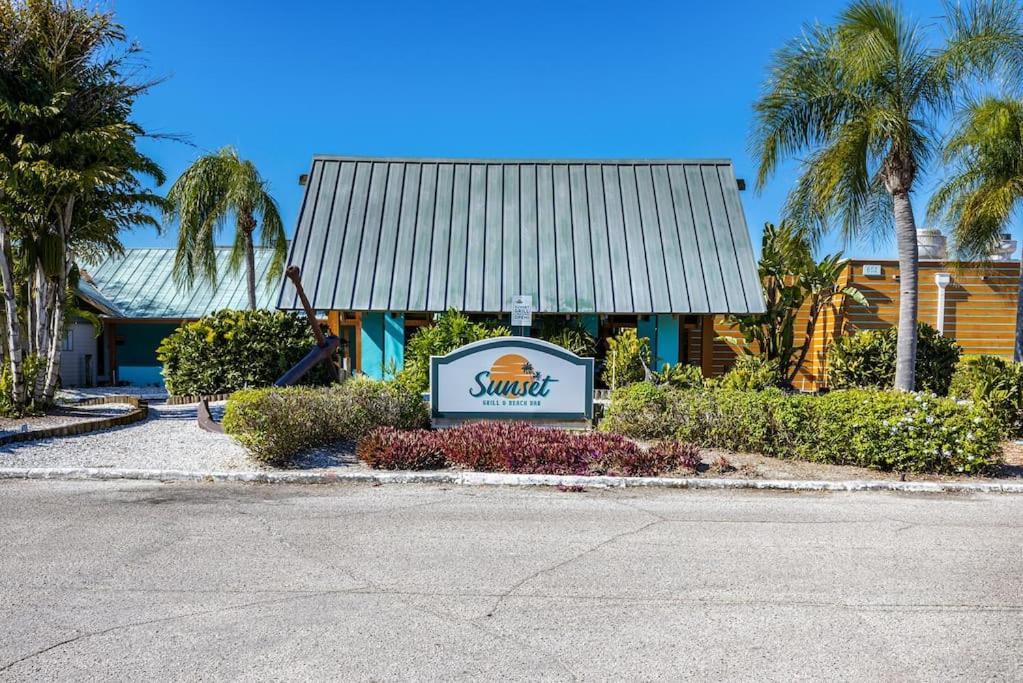 Your Stay On The Bay! Ruskin Exterior photo